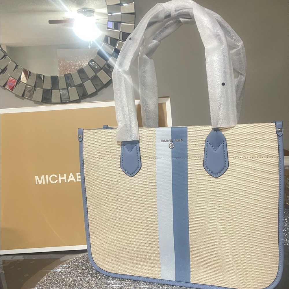 NWT Micheal kors  blue Heidi Large Stripe Canvas  laptop Tote Bag original  300 - Picture 9 of 16